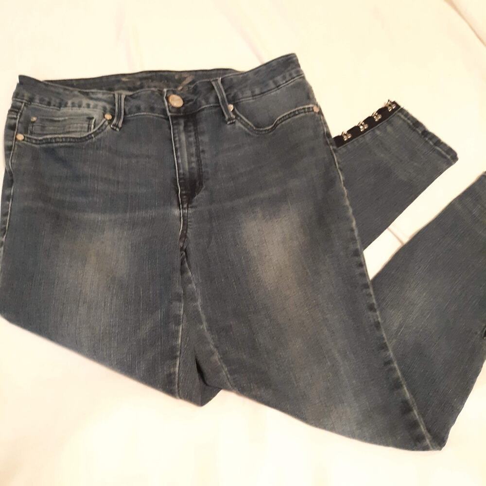 Seven Mid Rise Skinny Jeans Size 10 Ankle Length Hook up Legs see pics